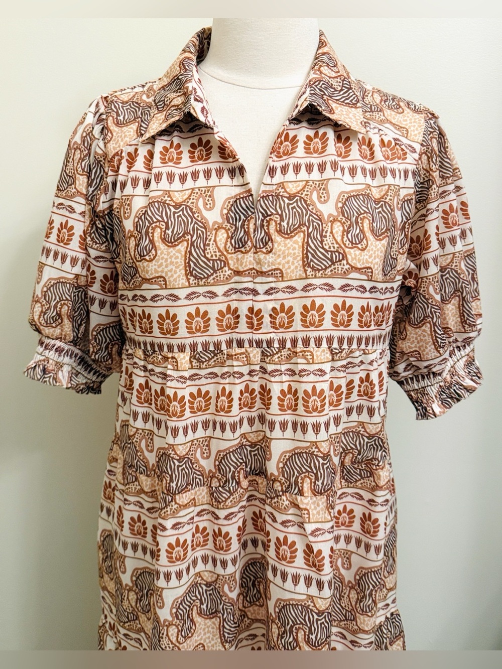Umgee Tan Cream Safari Jungle Print SZ M Boho Cottagecore Earth Tone Midi Dress - Picture 2 of 8